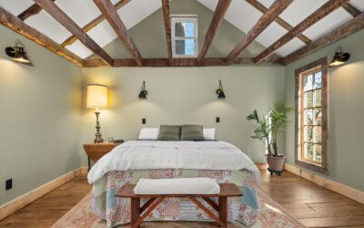 19 Sinclair Road, Johnson, VT